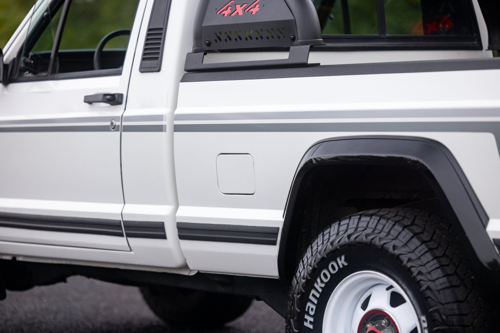 Used 1988 Jeep Comanche Pioneer AWD/4WD image 25