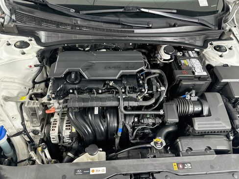 Used 2024 Hyundai Elantra SEL w/ Convenience Package FWD image 33