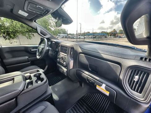 Used 2025 Chevrolet Silverado 1500 Custom RWD image 28