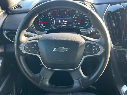 Used 2023 Chevrolet Traverse RS AWD/4WD image 16