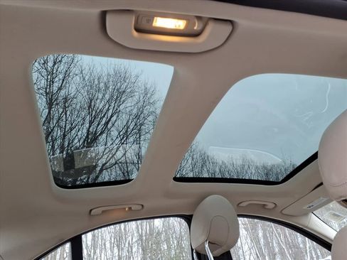 Used 2021 Mercedes-Benz C 300 4MATIC Sedan image 9