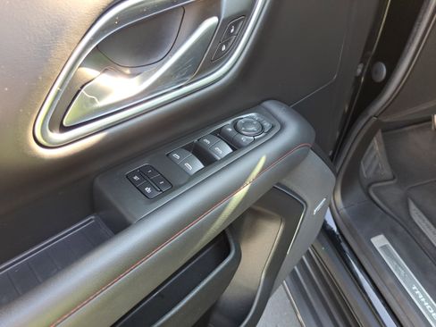 Used 2022 Chevrolet Tahoe RST w/ Sport Performance Package image 17