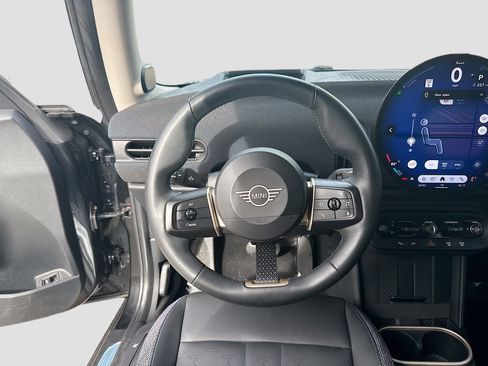 Used 2025 MINI Cooper S image 22