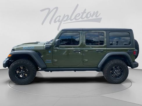 Used 2024 Jeep Wrangler Unlimited AWD/4WD image 4