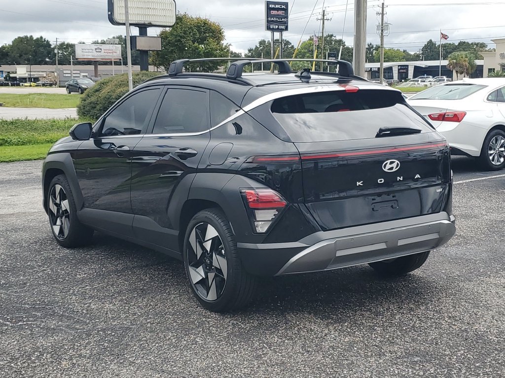Used 2024 Hyundai Kona Limited FWD image 3