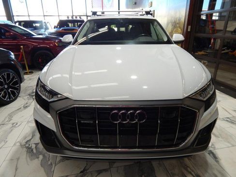 Used 2023 Audi Q8 Premium Plus image 3