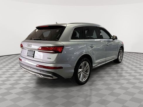Used 2022 Audi Q7 3.0T Premium Plus w/ Premium Plus Package AWD/4WD image 3