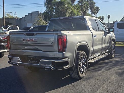 New 2026 GMC Sierra 1500 SLT image 5
