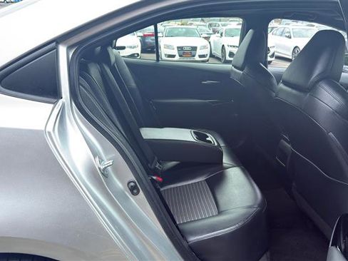 Used 2020 Toyota Corolla XSE FWD image 17