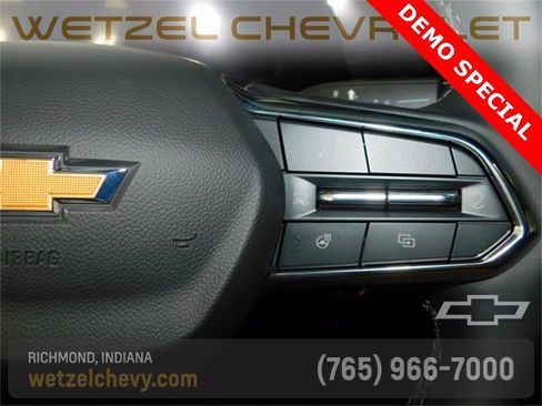 New 2025 Chevrolet Suburban Premier w/ Sun And Tow Package image 39