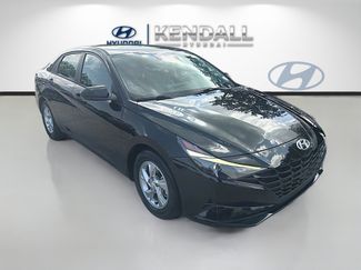 Used 2021 Hyundai Elantra SE FWD video 1