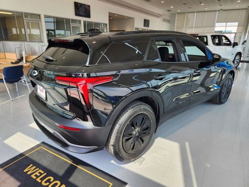 New 2025 Chevrolet Blazer EV LT w/ Midnight/Sport Edition image 4