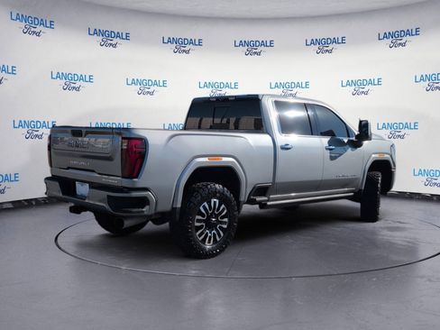 Used 2025 GMC Sierra 2500 Denali Ultimate image 4