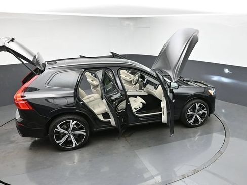 Used 2023 Volvo XC60 B6 Ultimate w/ Climate Package AWD/4WD image 47