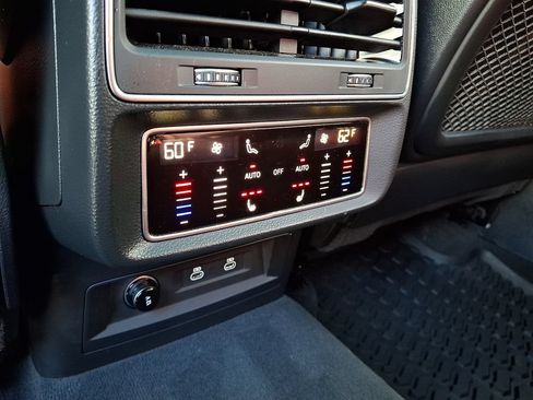 Certified 2025 Audi SQ8 Premium Plus AWD/4WD image 11