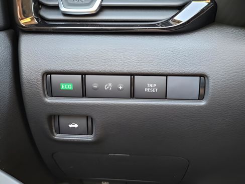 New 2025 Nissan Sentra SV image 21