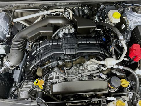 Used 2024 Subaru Crosstrek 2.0i Premium image 31