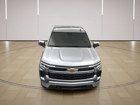 Used 2024 Chevrolet Silverado 1500 LT AWD/4WD image 30