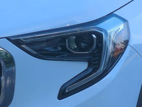 Used 2019 GMC Terrain SLT FWD image 17