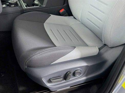 New 2025 Toyota Tacoma TRD Off-Road image 17