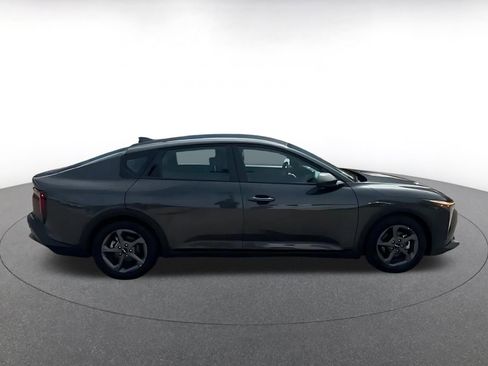 Used 2025 Kia K4 LXS image 16