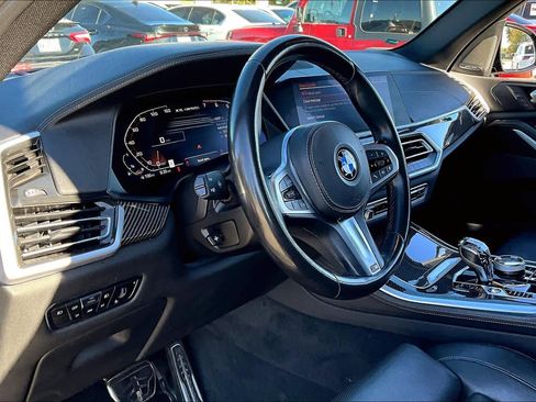 Used 2021 BMW X5 M50i w/ Executive Package image 29