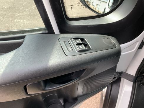 Used 2023 RAM ProMaster 2500 FWD image 16