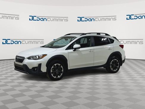 Used 2022 Subaru Crosstrek 2.0i Premium w/ Moonroof Package AWD/4WD image 4