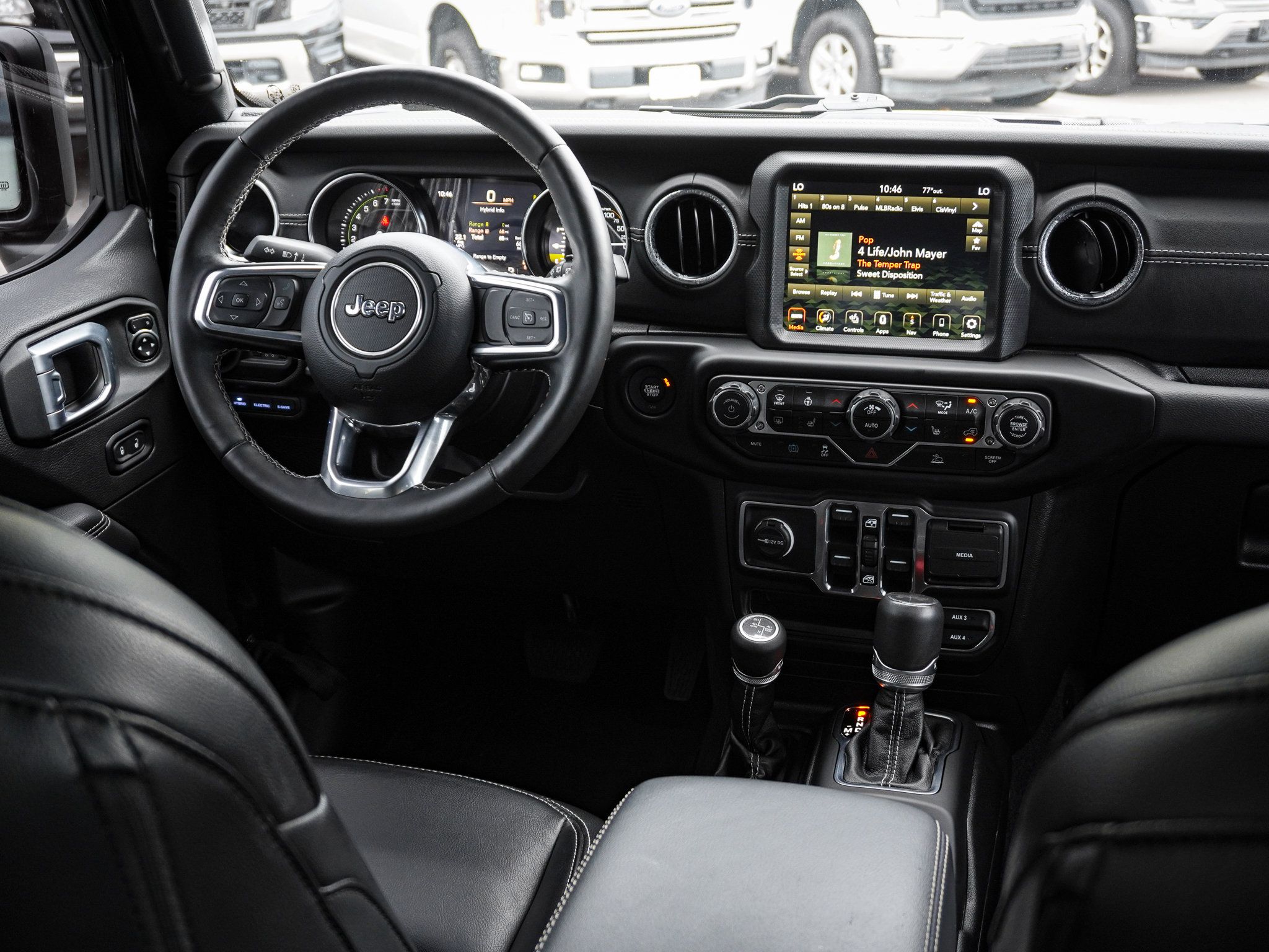 Used 2022 Jeep Wrangler Unlimited Sahara w/ Cold Weather Group AWD/4WD image 28