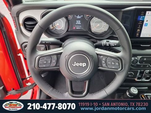 Used 2025 Jeep Wrangler Unlimited Sport AWD/4WD image 24