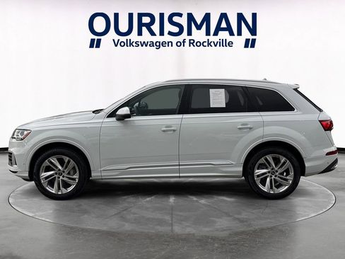 Used 2022 Audi Q7 3.0T Premium Plus w/ Premium Plus Package AWD/4WD image 3