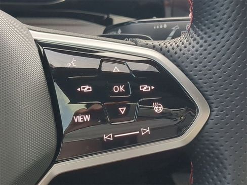 Used 2023 Volkswagen GTI Autobahn image 27