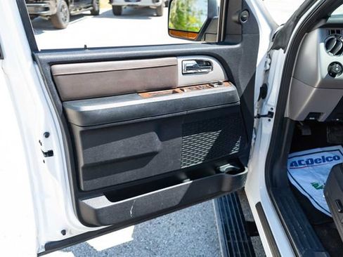 Used 2017 Ford Expedition King Ranch image 13
