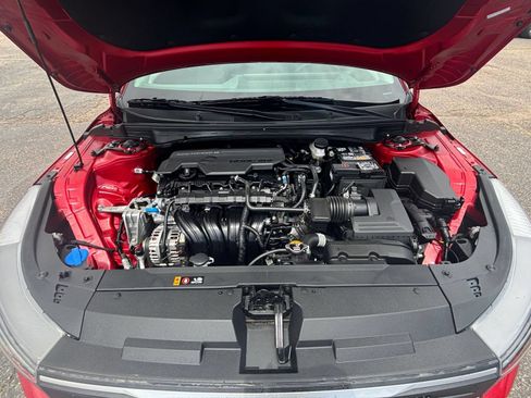 Used 2025 Kia K4 FWD image 29
