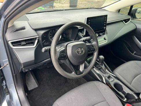 Used 2020 Toyota Corolla LE image 18
