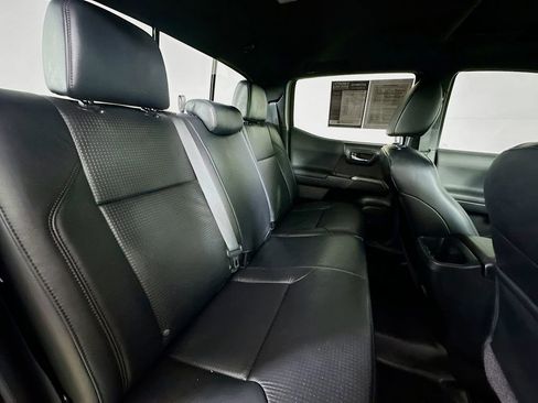 Used 2020 Toyota Tacoma TRD Sport w/ TRD Premium Sport Package image 11