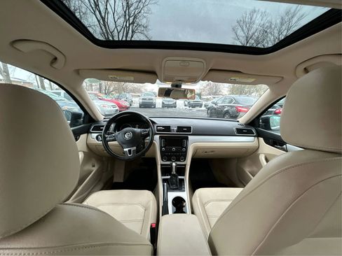 Used 2013 Volkswagen Passat 2.5 SE image 25
