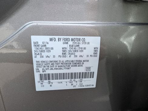 Used 2016 Lincoln MKX Reserve w/ Climate Package image 31