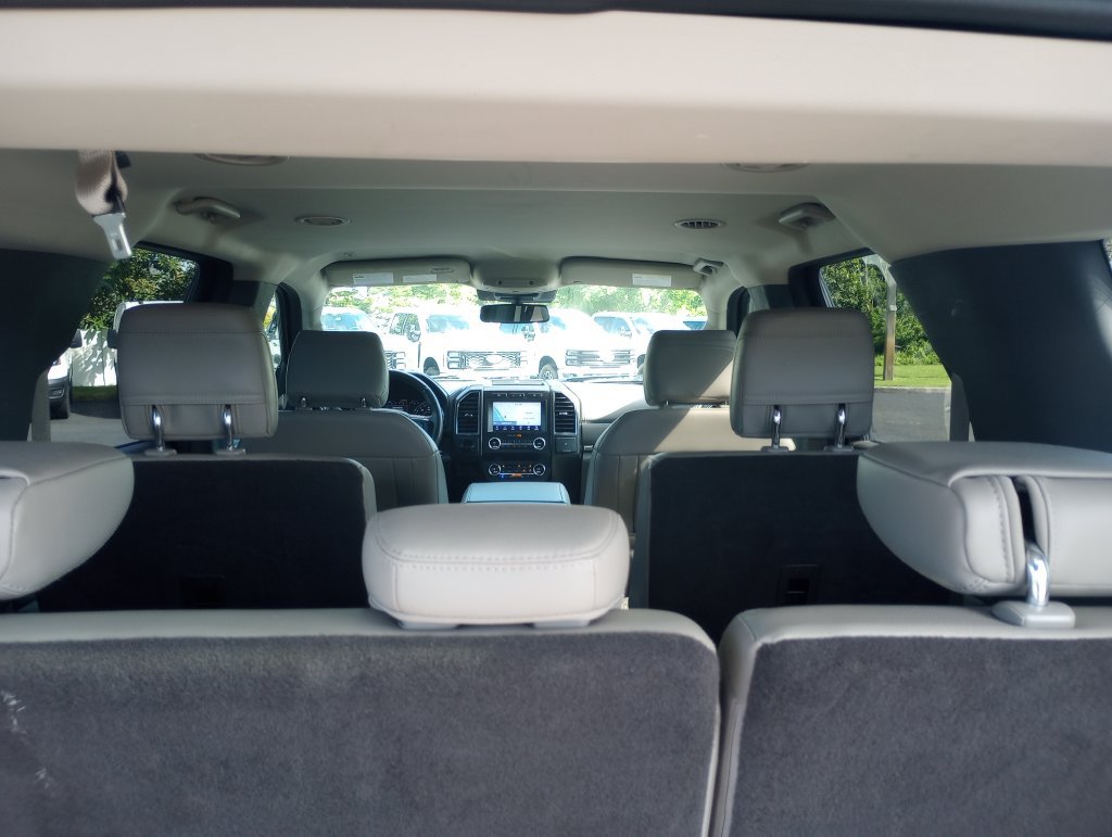 Used 2020 Ford Expedition Limited RWD image 17