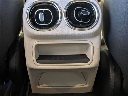 Used 2026 Mercedes-Benz GLC 300 image 17