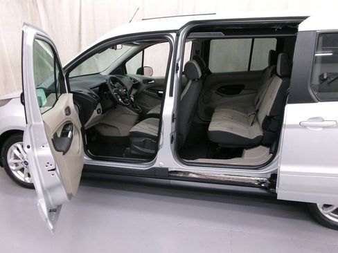 Used 2015 Ford Transit Connect XLT FWD image 11