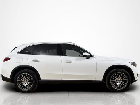 Used 2026 Mercedes-Benz GLC 300 image 6