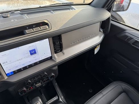 New 2025 Ford Bronco Outer Banks image 23