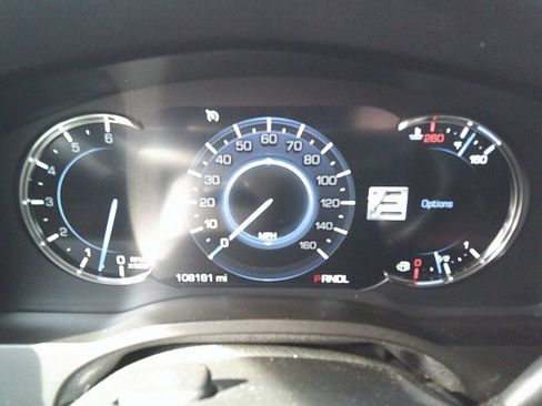 Used 2017 Cadillac Escalade ESV Luxury AWD/4WD image 10