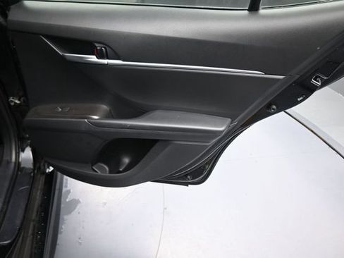 Used 2024 Toyota Camry SE FWD image 15
