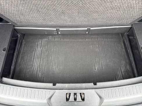 Used 2022 Ford Explorer Limited w/ Hybrid Equipment Group 310A image 10