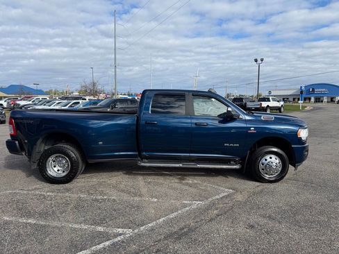 Used 2021 RAM 3500 Big Horn w/ Level 1 Equipment Group AWD/4WD image 6