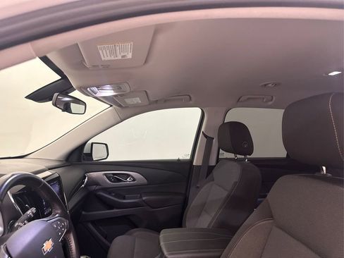 Used 2020 Chevrolet Traverse LT FWD image 30