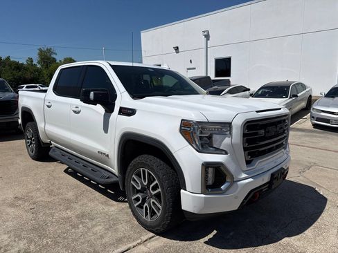 Used 2020 GMC Sierra 1500 AT4 w/ AT4 Premium Package AWD/4WD image 3