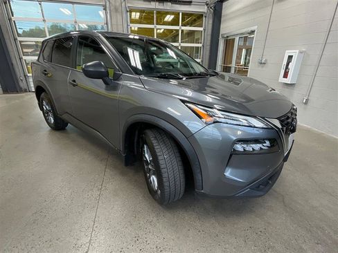 Used 2021 Nissan Rogue S image 7
